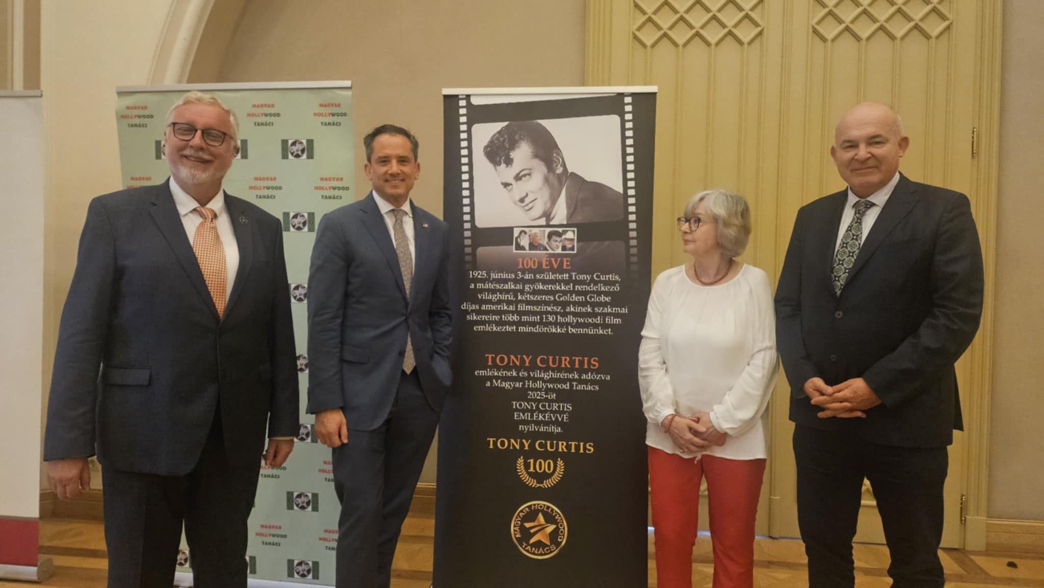 Megemlékezés Tony Curtis születésének 100. évfordulóján